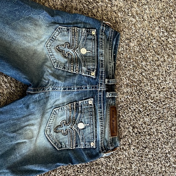 COPY - Gently used - Picture 2 of 3